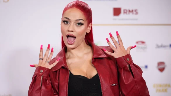 Rapperin Badm&oacute;mzjay: &laquo;Das Klischee, was mich am meisten &uuml;ber Frauen im Rap nervt, ist, dass wir nicht rappen k&ouml;nnen.&raquo; (Archivbild) - &copy; Christian Charisius/dpa