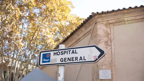 Erst beim dritten Besuch der Notaufnahme wurde der Mann station&auml;r aufgenommen. (Symbolbild) - &copy; Clara Margais/dpa