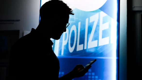 Die Befugnisse der Sicherheitsbeh&ouml;rden in den einzelnen Bundesl&auml;ndern sind sehr unterschiedlich. (Symbolbild) - &copy; Julian Stratenschulte/dpa