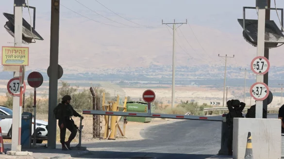 Israel kontrolliert den Grenz&uuml;bergang zwischen Jordanien und dem Westjordanland. (Archivbild) - &copy; Gil Cohen Magen/XinHua/dpa