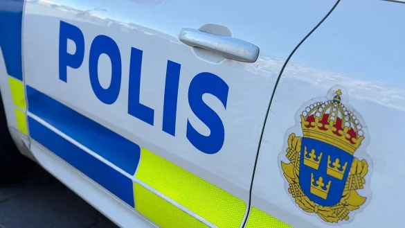 Die Polizei ist im Einsatz. - © Steffen Trumpf/dpa