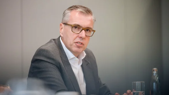 ZF-Chef Klein geht zum Monatsende. (Archivbild) - &copy; Oliver Dietze/dpa