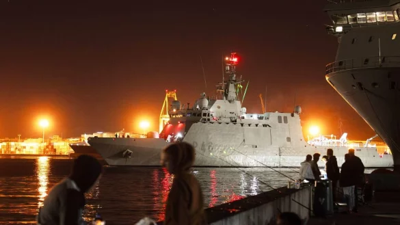 Das spanische Hochsee-Patrouillenboot &laquo;Furor&raquo; soll der propal&auml;stinensischen Global Sumud Flotilla im Notfall Hilfe leisten. Der k&ouml;nnte eintreten, wenn die rund 50 privaten Boote versuchen sollten, die Seeblockade der israelischen Marine des Gazastreifens zu durchbrechen. - &copy; Alfonso Duran/AP/dpa