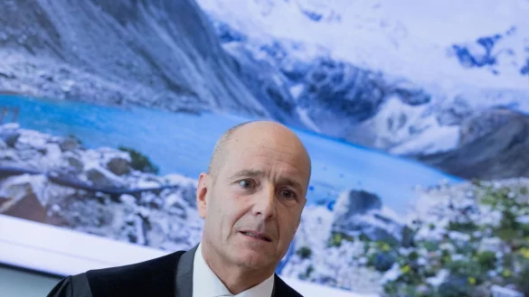 Richter Meyer vom OLG Hamm will kommende Woche verkünden, wie das Gericht im Fall der sogenannten Klimaklage eines peruanischen Landwirts und Bergführers gegen den Energiekonzern RWE entschieden hat. - © Rolf Vennenbernd/dpa