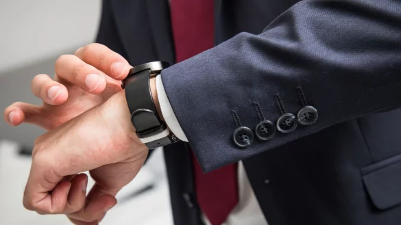 Work-Life-Balance ist für viele Beschäftigte ein wichtiges Thema. Beim Arbeitgeber kann man es selbstbewusst ansprechen. - © Christin Klose/dpa-tmn