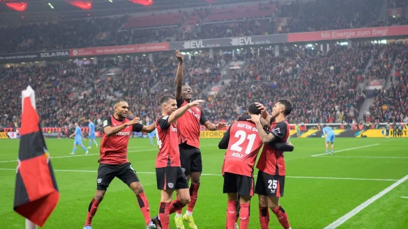 Bayer Leverkusen muss im Titelrennen auf Patzer der Bayern hoffen. - &copy; Anke Waelischmiller/dpa