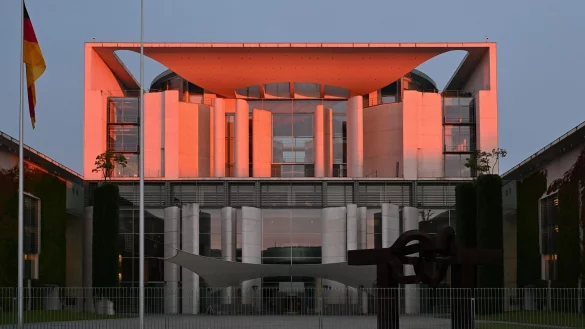 F&uuml;r den Sicherheitsrat wird im Bundeskanzleramt eine Stabsstelle errichtet. (Archivbild) - &copy; Soeren Stache/dpa