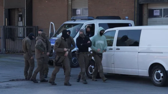 Die Polizei fahndet nach einem Mann, der einen 36-J&auml;higen mit einem Messer schwer verletzt haben soll. - &copy; Michel Fritzemeier/tv7news.de/dpa