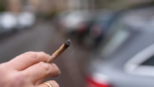 Wer zu berauscht Auto f&auml;hrt, sollte seinen F&uuml;hrerschein schneller abgeben m&uuml;ssen, meinen Fachleute. - &copy; Marcus Brandt/dpa