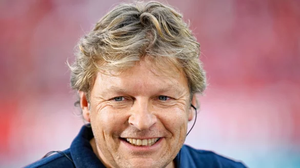 Schalkes Sportdirektot Mulder hat noch einen jungen australischen Innenverteidiger verpflichtet. (Archivbild) - &copy; Uwe Anspach/dpa