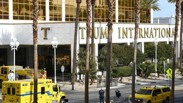 Im explodierten Auto vor dem Trump-Hotel saß eine Person, die bis zur Unkenntlichkeit verbrannte. - © Sam Morris/Las Vegas Review-Journal/AP/dpa