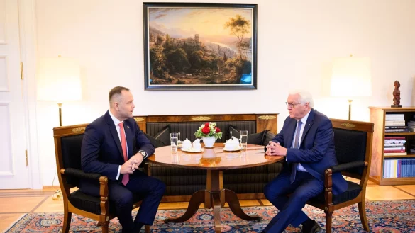 Bundespr&auml;sident Steinmeier lehnte im Gespr&auml;ch mit seinem polnischen Kollegen Nawrocki Reparartionsforderungen erneut ab - &copy; Bernd von Jutrczenka/dpa-Pool/dpa