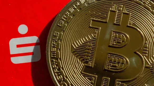 Sparkassen öffnen sich für Bitcoin und Co. - zumindest etwas. (Symbolbild) - © Fernando Gutierrez-Juarez/dpa-Zentralbild/dpa