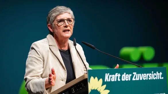 Britta Haßelmann zieht voraussichtlich über die Landesliste in den Bundestag ein. (Archivbild) - © Guido Kirchner/dpa