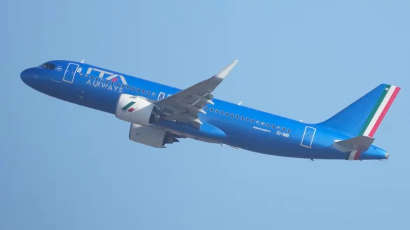 Auch auf Passagiere kommen Veränderungen zu. (Archivbild) - © Andrew Medichini/AP