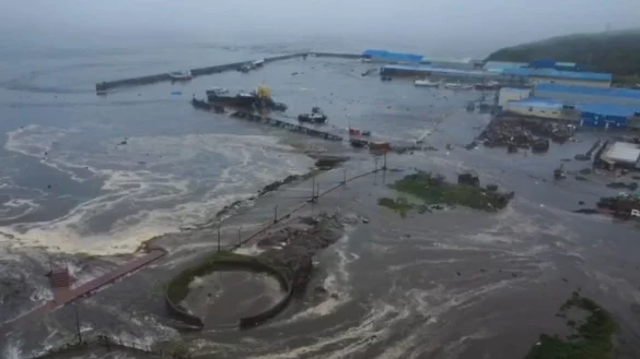 In Russlands Fernem Osten haben Aufr&auml;umarbeiten begonnen. - &copy; ---/The Telegram Channel Of The Kamc/TASS/ZUMA Press/dpa