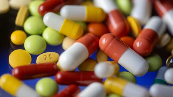 Die deutsche Pharmaindustrie erwartet Wachstum, warnt aber vor US-Zöllen (Archivfoto). - © Hendrik Schmidt/dpa