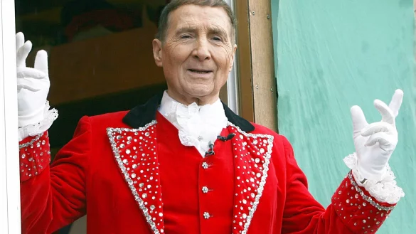 Freddy Quinn liebte den Zirkus und trat oft als Zirkusdirektor im Fernsehen auf. (Archivbild) - &copy; Maurizio Gambarini/dpa