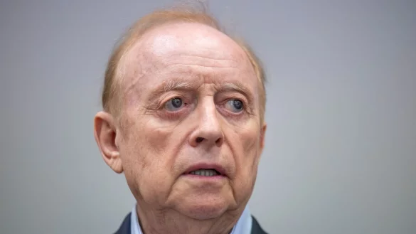 Bleibt trotz Fristablaufs auf freiem Fu&szlig;: Alfons Schuhbeck. (Archivbild) - &copy; Peter Kneffel/dpa