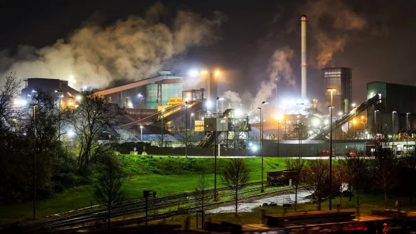 Der Jobverlust in der Industrie betrifft auch Nordrhein-Westfalen ganz massiv. (Symbolbild) - © Christoph Reichwein/dpa