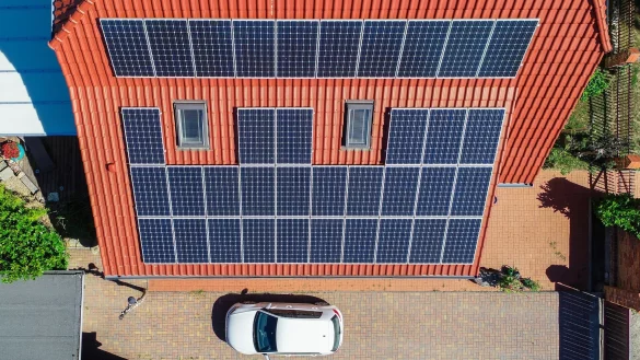 Bei der Abrechnung von privaten Solaranlagen gibt es vielerorts Probleme. (Archivbild) - &copy; Patrick Pleul/dpa-Zentralbild/dpa