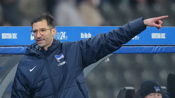 Herthas Co-Trainer Andre Mijatovic sprang vor dem Spiel in Köln für den erkrankten Cheftrainer Stefan Leitl ein. - © Soeren Stache/dpa