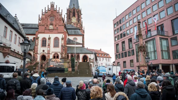 Gedenkgottesdienst f&uuml;r die Opfer der Messerattacke. - &copy; Daniel Vogl/dpa