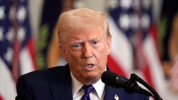 Donald Trump sorgt mit einem weiteren umstrittenen Vorstoß für Aufsehen. - © Alex Brandon/AP/dpa