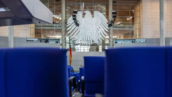 Kommt das BSW doch noch in den Bundestag? Die Partei selbst schließt das nicht aus. (Archivbild) - © Michael Kappeler/dpa