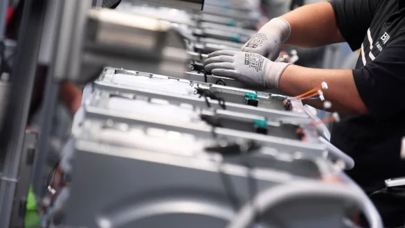 Deutlich weniger Bestellungen für Elektrowaren «Made in Germany». (Archivbild) - © Ralf Hirschberger/dpa-Zentralbild/dpa