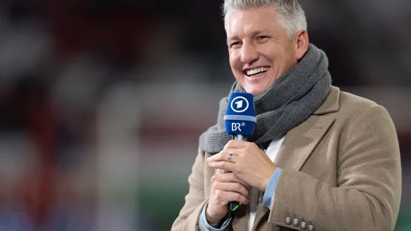 Bastian Schweinsteiger sieht gute Aussichten für Bayern und Bayer in der Champions League. - © Sven Hoppe/dpa