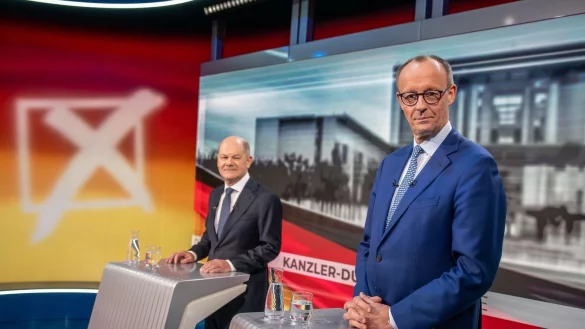 Es war das letzte TV-Duell der beiden aussichtsreichsten Kanzlerkandidaten. - &copy; Michael Kappeler/dpa-Pool/dpa