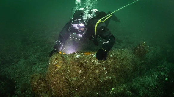 Forschungstaucher haben vor Helgoland historische britische Kanonen gefunden. - &copy; Florian Huber/submaris/dpa