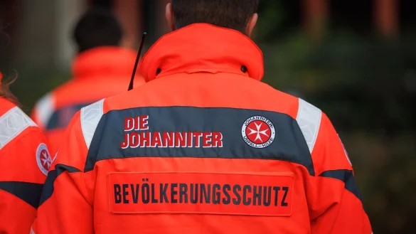 Ehrenamtliche spielen bei allen Hilfsorganisationen eine tragende Rolle. (Archivfoto) - © Friso Gentsch/dpa