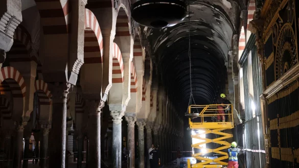 Die Kathedrale ist ein Meisterwerk islamischer Architektur. - © Madero Cubero/EUROPA PRESS/dpa