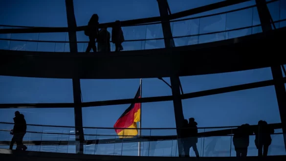 &laquo;Wahlen werden in Nordrhein-Westfalen gewonnen&raquo;, lautet eine politische Formel. Immerhin stammt gut jeder vierte Wahlberechtigte aus dem bev&ouml;lkerungsreichsten Bundesland. (Archivbild) - &copy; Michael Kappeler/dpa-Pool/dpa
