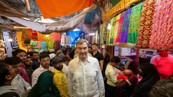 Bayerns Ministerpr&auml;sident musste seine Indien-Reise wegen der Beschwerden vorzeitig abbrechen. (Archivbild) - &copy; Peter Kneffel/dpa