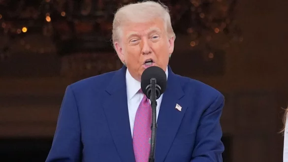 Trump schaltet einen Gang zurück. (Archivbild) - © Alex Brandon/AP/dpa