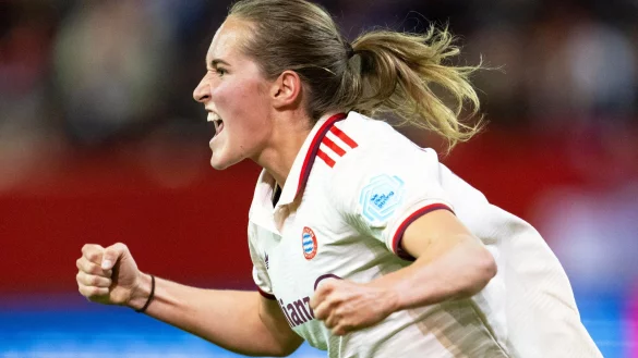 Nationalspielerin Sydney Lohmann erzielte in Köln das 3:0 für die Münchnerinnen. - © Sven Hoppe/dpa