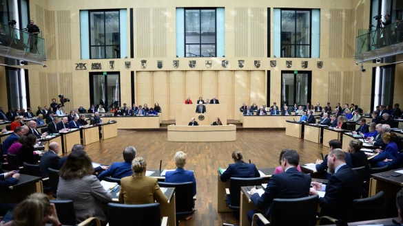 Grünes Licht vom Bundesrat. - © Bernd von Jutrczenka/dpa