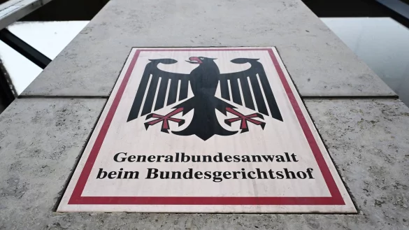 Wieder will die Bundesanwaltschaft einen mutmaßlichen IS-Terroristen vor Gericht sehen. (Archivbild) - © Uli Deck/dpa