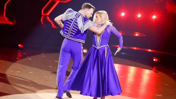 Jeanette Biedermann konnte zwar die Jury überzeugen, schied aber trotzdem aus. - © Thomas Banneyer/dpa