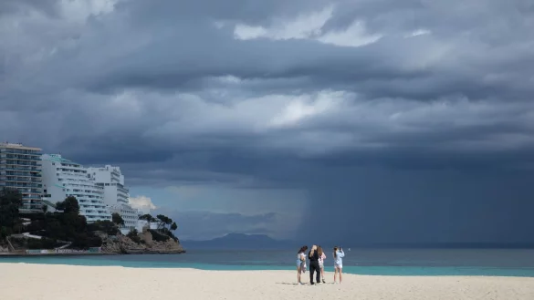 Der M&auml;rz zeigte sich auf Mallorca bisher nicht besonders freundlich. (Archivbild) - &copy; Clara Margais/dpa