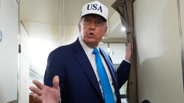 US-Präsident Donald Trump ist nicht danach, sich mit Tech-Milliardär Elon Musk zu versöhnen. - © Manuel Balce Ceneta/AP/dpa