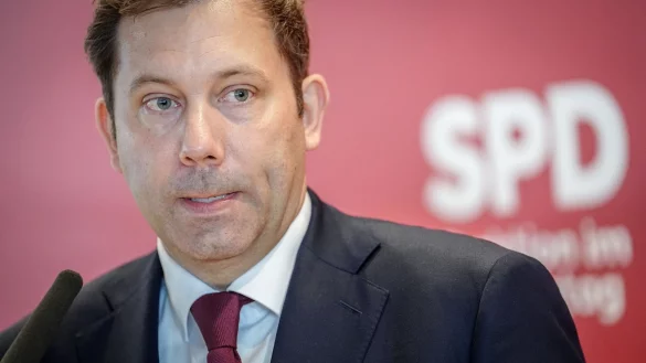 Nicht gerade berauschend ist das Ergebnis von Klingbeil bei der Wahl zum Fraktionschef. - &copy; Kay Nietfeld/dpa