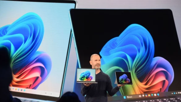 Mit der Einführung von KI-Features in Office-Programmen erhöht Microsoft die Abopreise. - © Andrej Sokolow/dpa/dpa-tmn