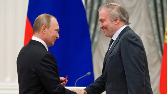 Waleri Gergijew gilt seit Jahren als prominenter Unterstützer Putins. (Archivbild) - © Ivan Sekretarev/Pool/AP POOL/dpa