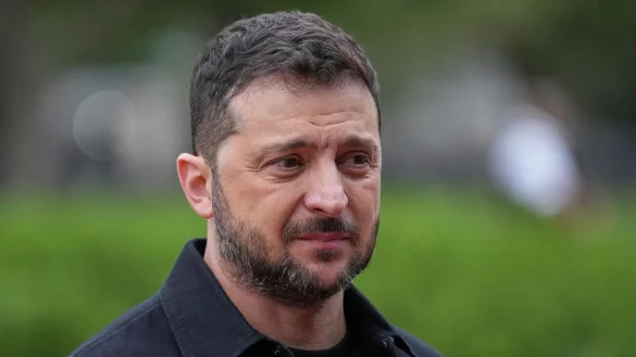 Selenskyj denkt an Gegenangriffe. (Archivbild) - © Jacquelyn Martin/AP/dpa