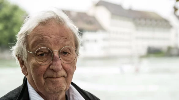 Bichsel war 1996 in Mainz Stadtschreiber. (Archivbild) - &copy; Peter Schneider/KEYSTONE/dpa