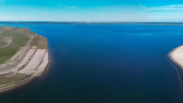 Der Cottbuser Ostsee entsteht im ehemaligen Braunkohletagebau Cottbus-Nord. (Archivbild) - &copy; Patrick Pleul/dpa